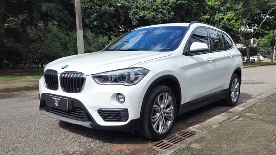BMW X1 2.0 16V TURBO ACTIVEFLEX SDRIVE20I GP 4P AUTOMÁTICO BMW X1 2.0 16V TURBO ACTIVEFLEX SDRIVE20I GP 4P AUTOMÁTICO